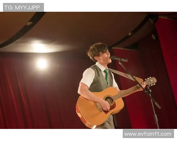 年轻球员留洋路途坎坷但勇敢前行挑战自我不断突破